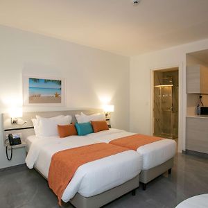 Queen Suite